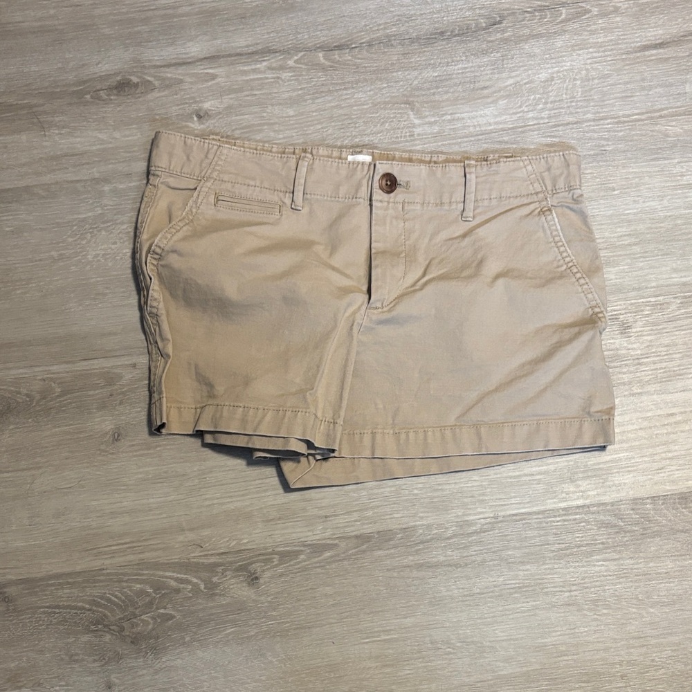 GAP Tan Women's Cargo Shorts
